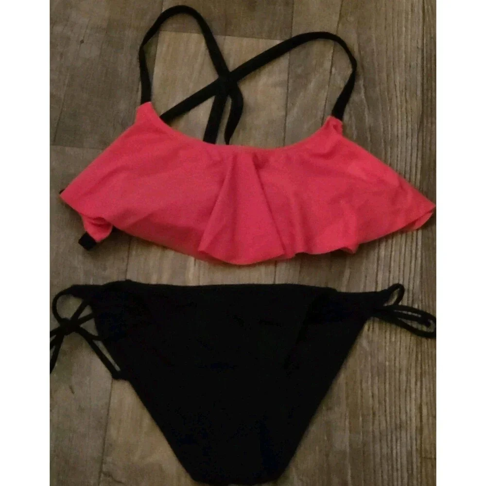 Victoria's Secret PINK bikini set w/ flounce crop top and black Bottoms, Size S